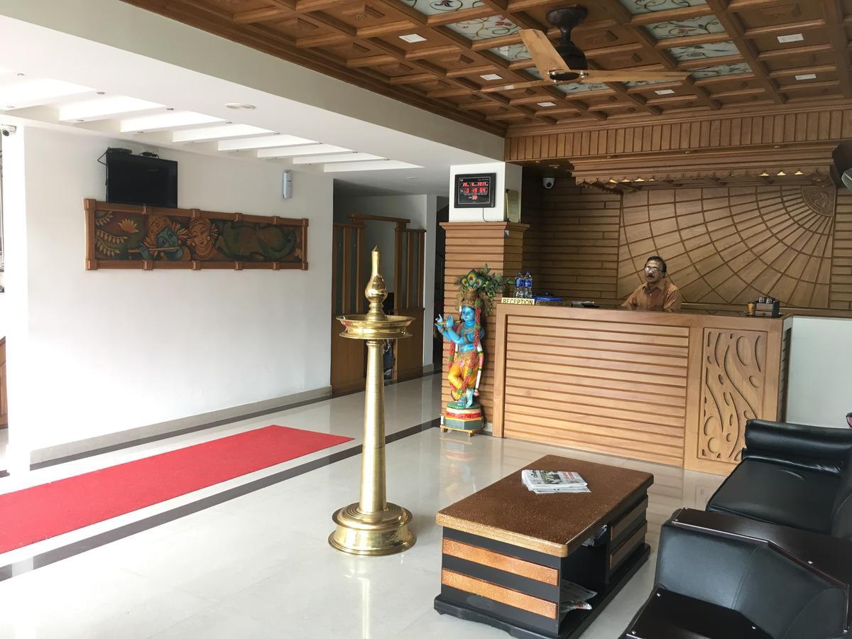 Sathya Inn Guruvāyūr Eksteriør bilde
